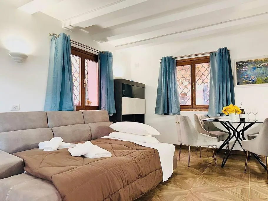 Gloria Luxury Home Benátky