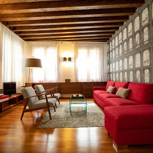 Ca' Della Scimmia-the Welcomist In Appartamento